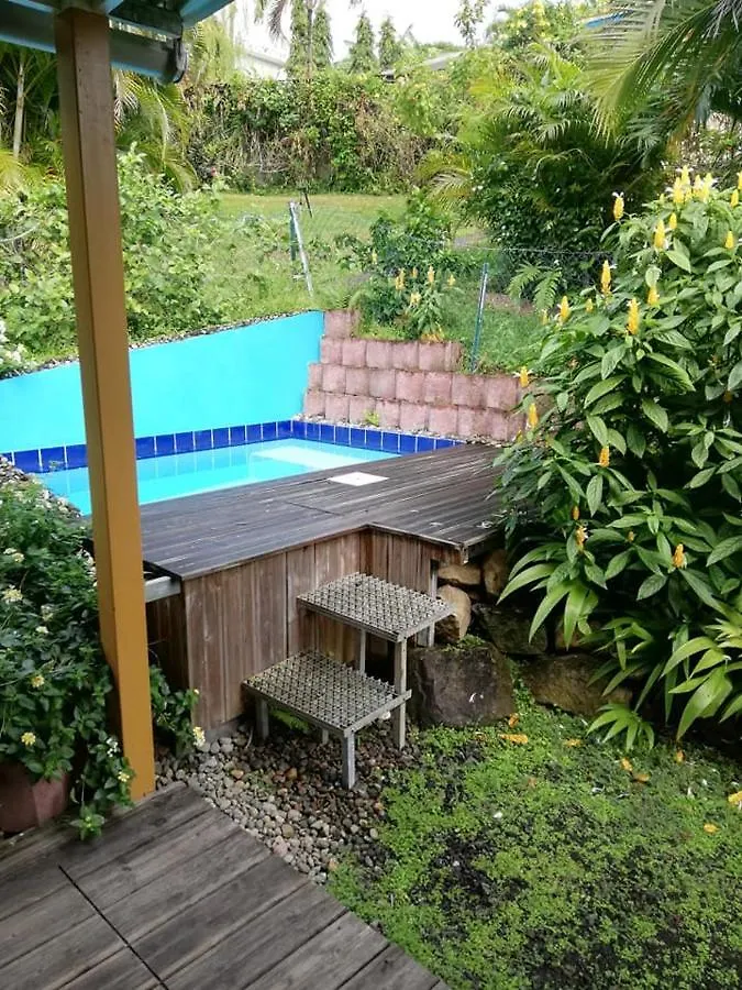 Chalet En Bois 생클로드 펜션